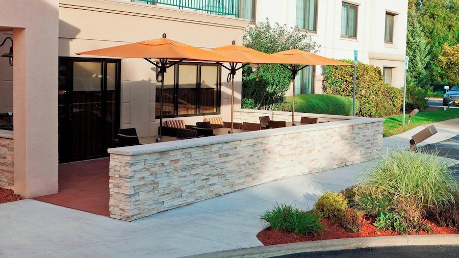 Courtyard by Marriott Albany Thruway