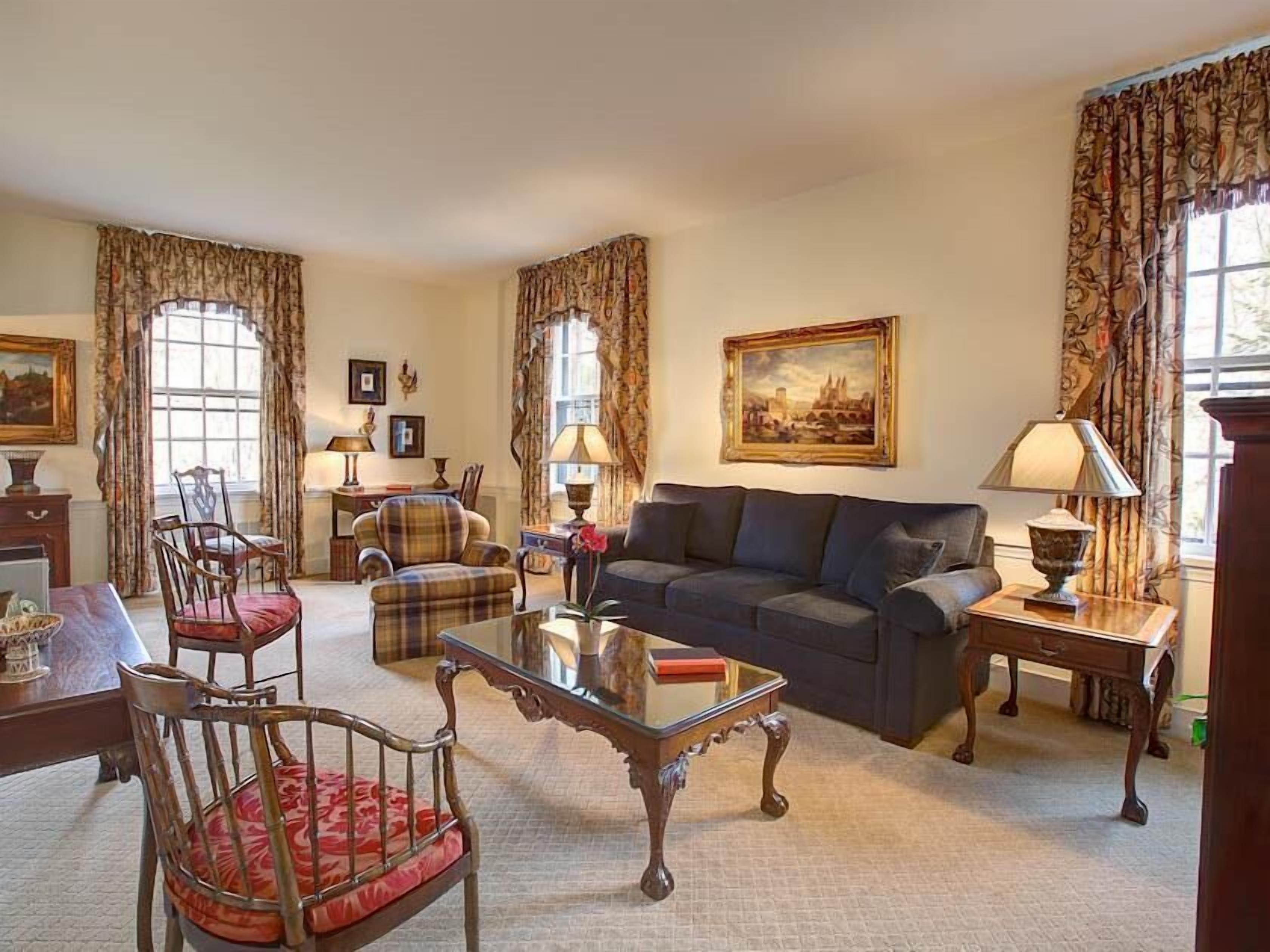 suite (landmark king twin) | individually furnished, iron/ironing board, free wifi, bed sheets