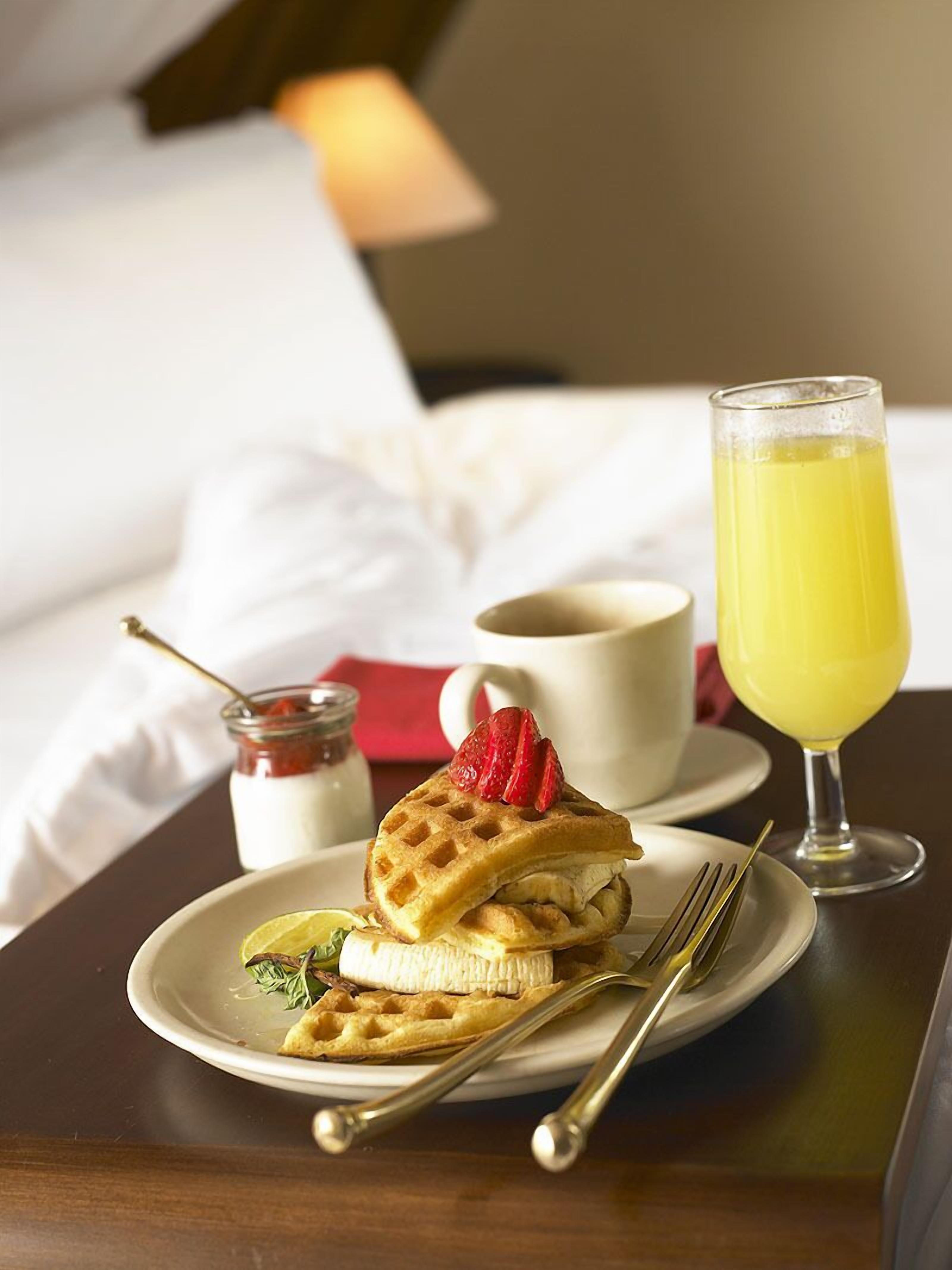 1 bedroom, egyptian cotton sheets, premium bedding, down duvets