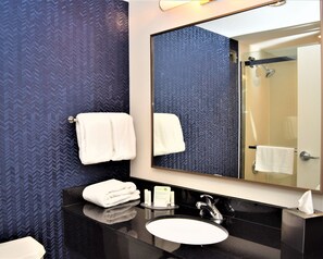 Eco-friendly toiletries, hair dryer, towels, soap - Fairfield Inn Marriott Corning (Corning)