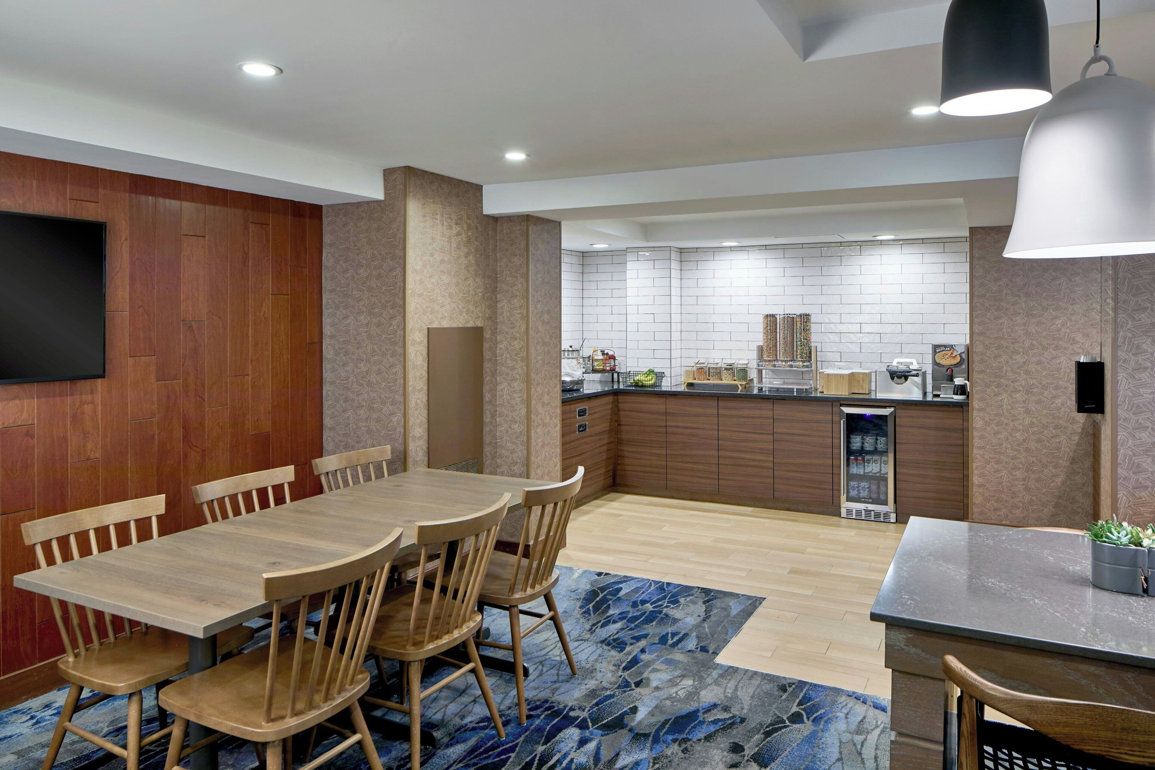 free continental breakfast