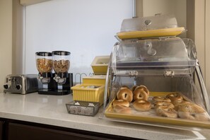 Free daily continental breakfast