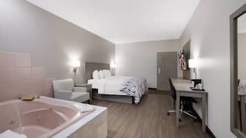 Superior Room, 1 King Bed, Non Smoking, Jetted Tub