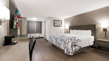 Superior Room, 1 King Bed, Non Smoking | Desk, laptop workspace, blackout drapes, iron/ironing board