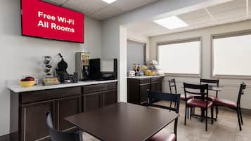 Café da manhã continental grátis todos os dias