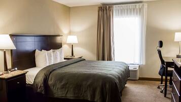 Room, 1 King Bed with Sofa bed, Non Smoking | Desk, iron/ironing board, rollaway beds, free WiFi