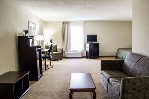 Desk, iron/ironing board, rollaway beds, free WiFi
