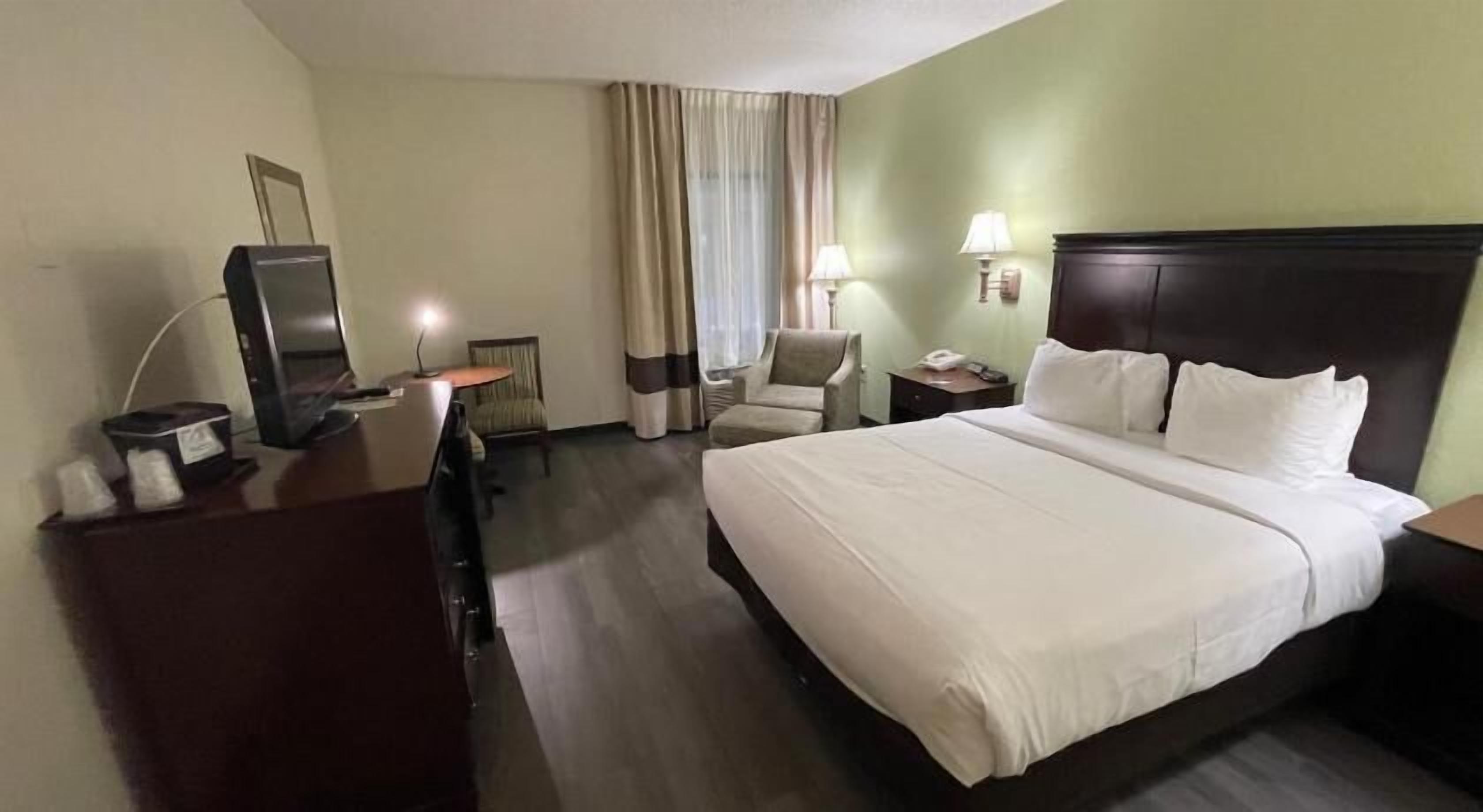 Blackout drapes, iron/ironing board, free WiFi, bed sheets