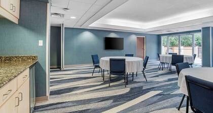 Comfort Suites Gastonia - Charlotte