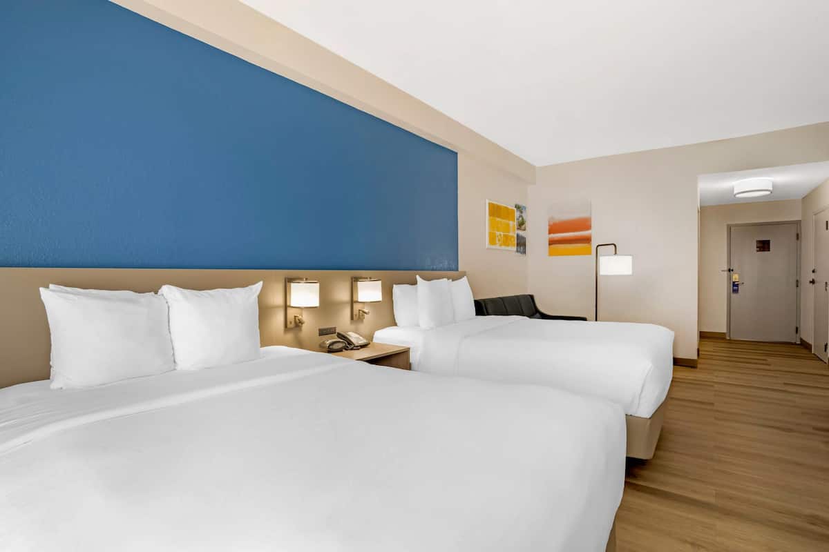 Suite, Multiple Beds, Non Smoking (Upgrade) | Premium bedding, desk, laptop workspace, blackout drapes