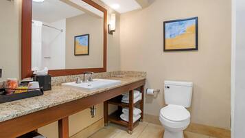 Articles de toilette gratuits, sĂšche-cheveux, serviettes fournies, savon