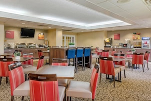 Desayuno buffet incluido todos los días