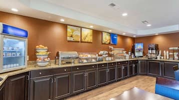 Free daily buffet breakfast