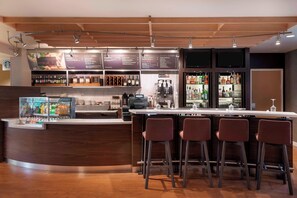 Desayuno a la carta todos los días (con cargo)