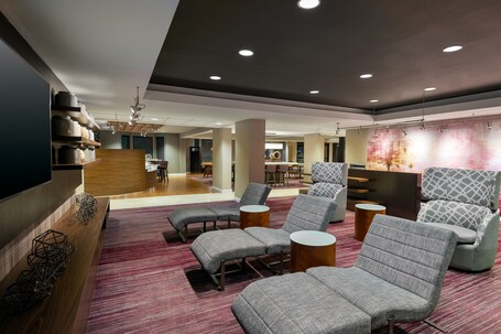 Courtyard by Marriott Asheville - Image 3