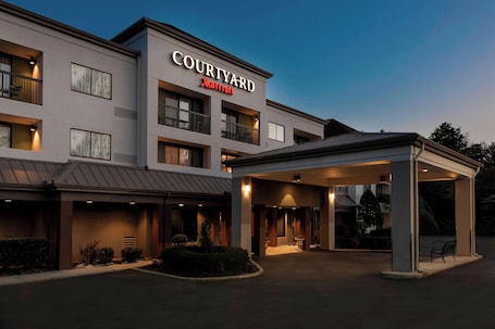 Exterior. Courtyard by Marriott Asheville