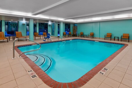 Courtyard by Marriott Asheville - Image 9