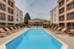 Seasonal outdoor pool, pool umbrellas, sun loungers
