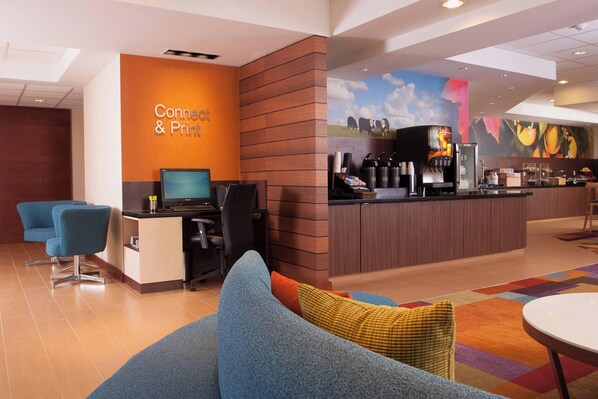 Lobby lounge