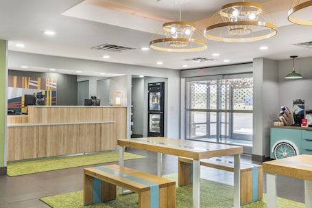 Rezeption. Spark by Hilton Kannapolis