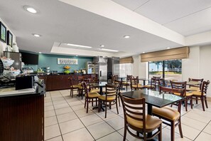 Frokostbuffé er inkludert hver dag