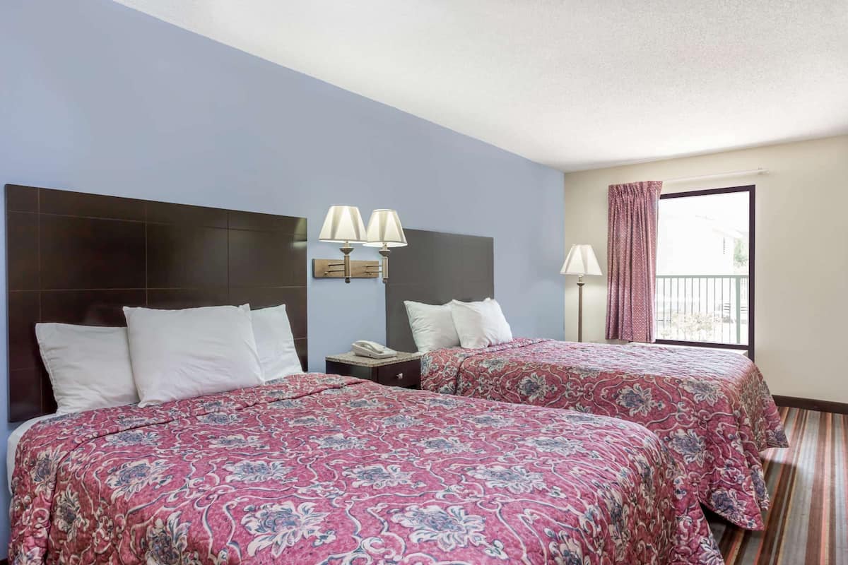 Desk, iron/ironing board, free WiFi, bed sheets
