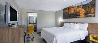 Days Inn by Wyndham Lincolnton