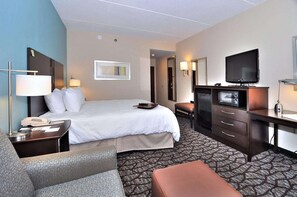 Room | 1 bedroom, iron/ironing board, free WiFi, bed sheets