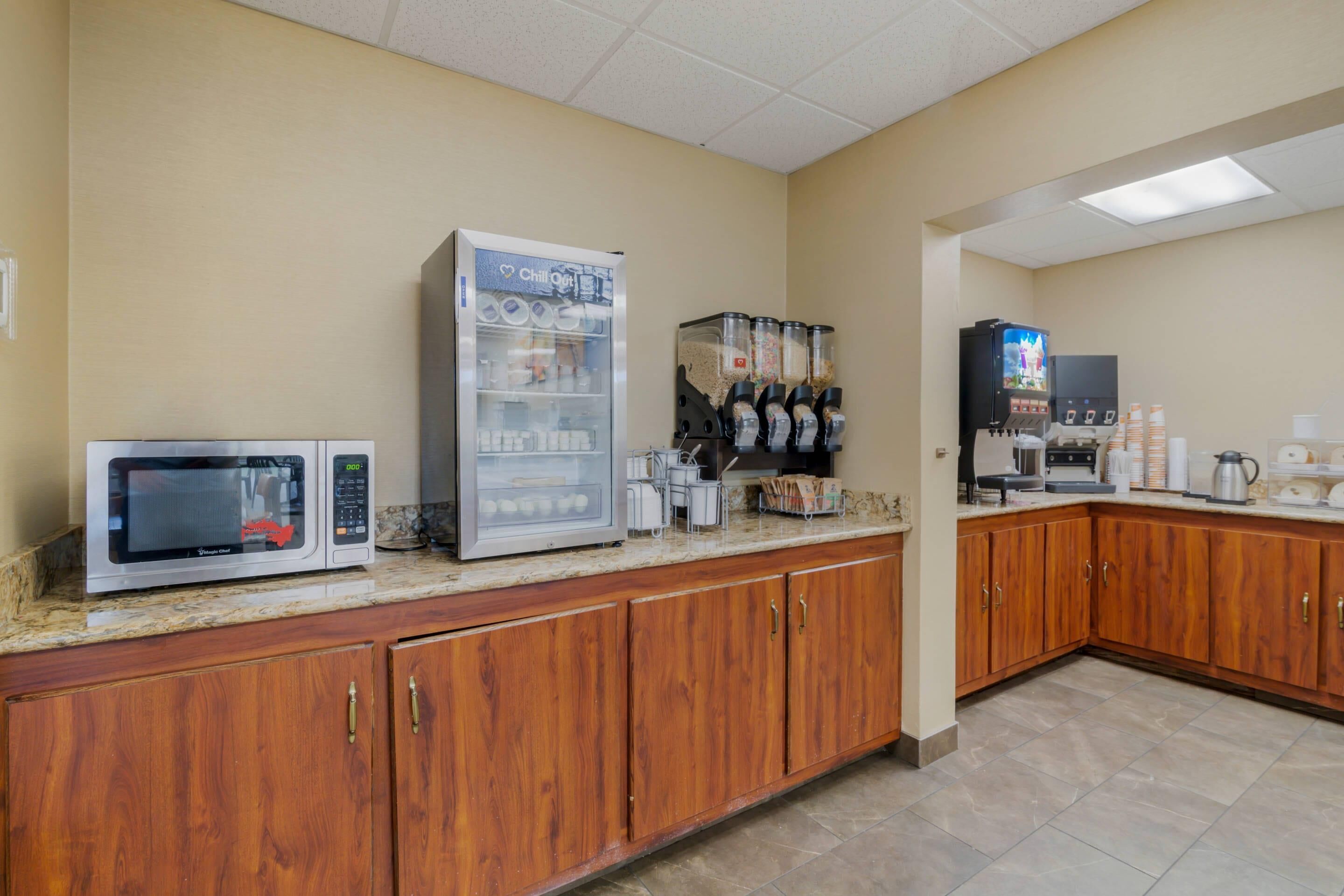 free continental breakfast