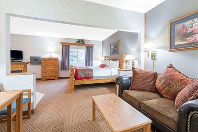 Ramada Limited Bismarck Northeast