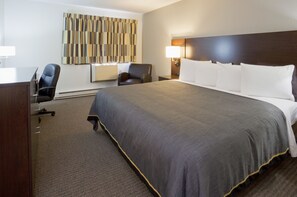 Deluxe Room, 1 King Bed (KING NON-SMOKING) | Down duvets, in-room safe, desk, laptop workspace