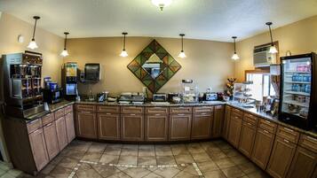 Free daily continental breakfast