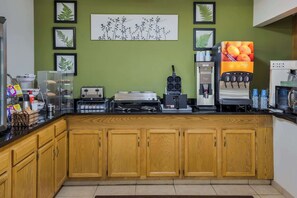 Desayuno continental incluido todos los días