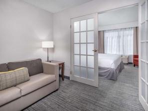 Suite, 1 Bedroom, Non Smoking | Hypo-allergenic bedding, desk, blackout drapes, iron/ironing board