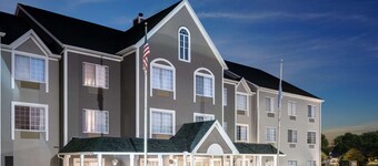 Country Inn & Suites by Radisson, Toledo, OH