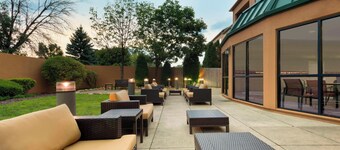 Courtyard by Marriott Akron Fairlawn