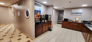 Free daily buffet breakfast - Quality Inn Brunswick Cleveland South (Brunswick)