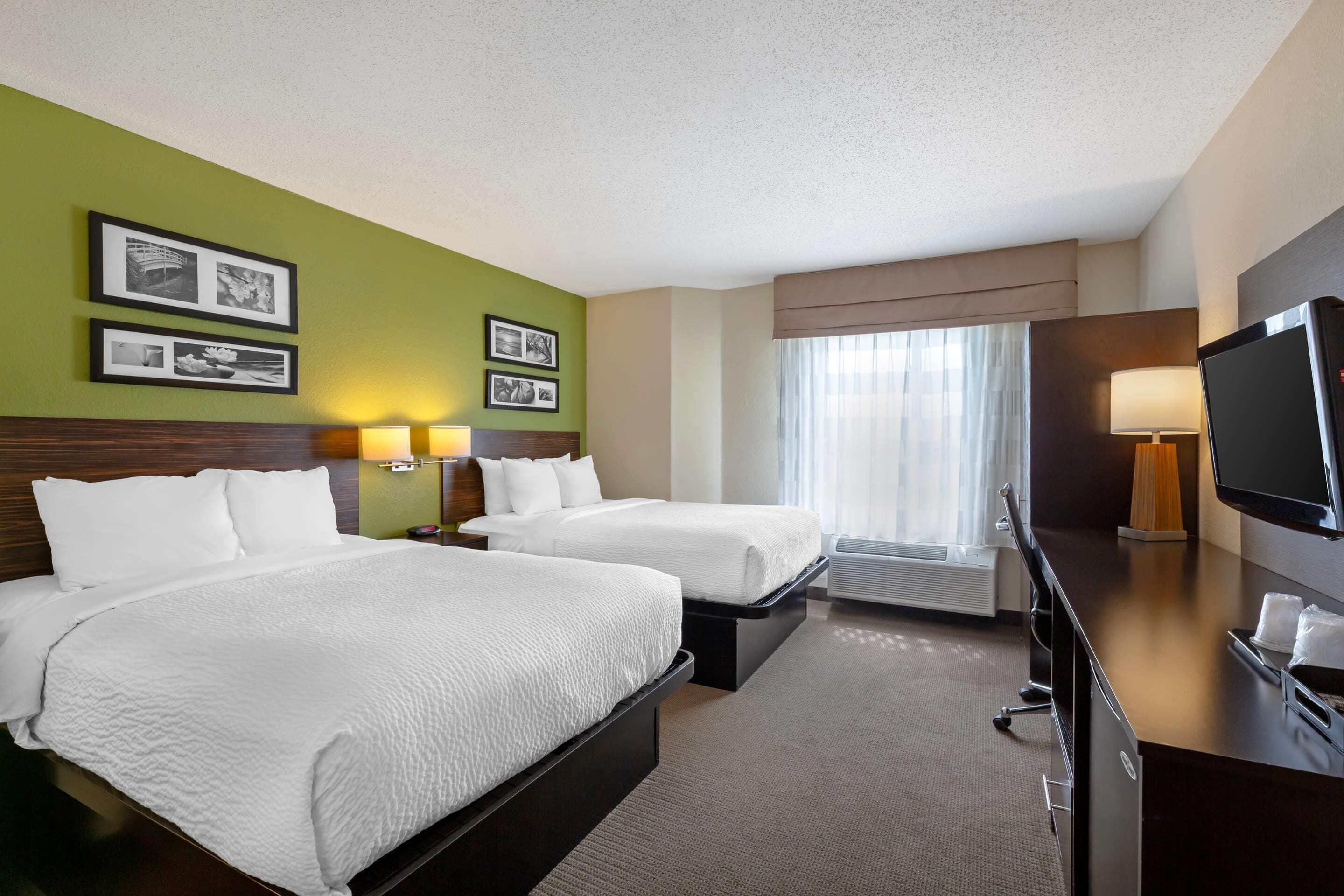 In-room safe, desk, iron/ironing board, cots/infant beds