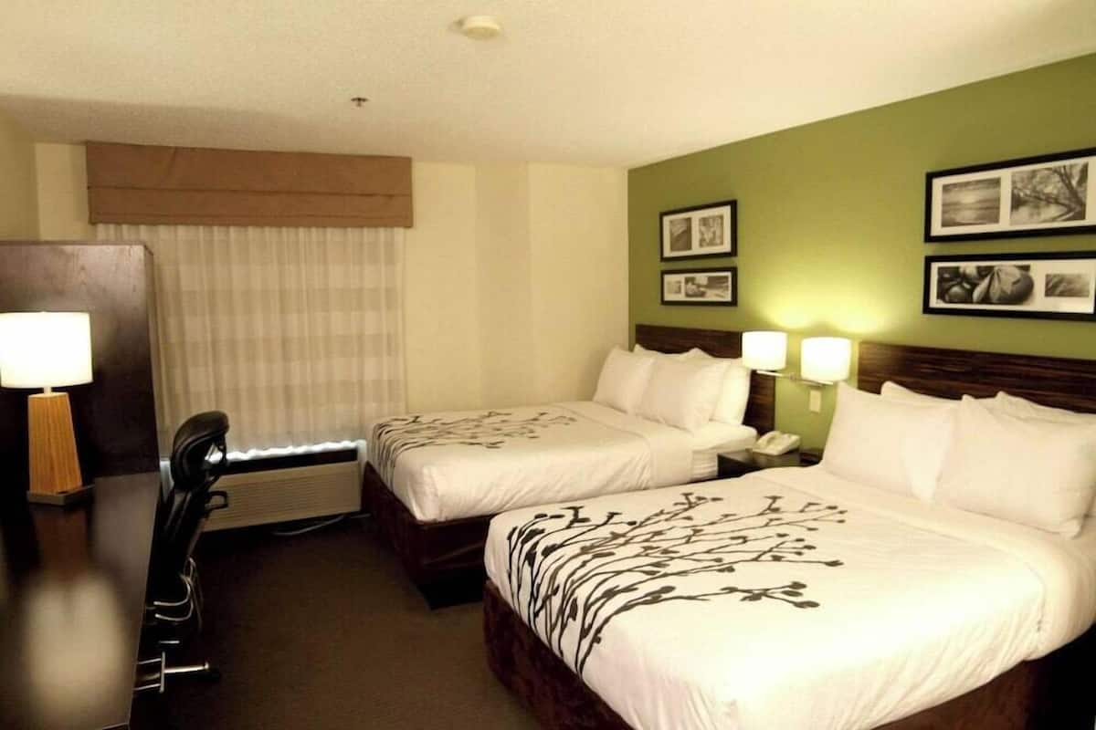 In-room safe, desk, iron/ironing board, cots/infant beds