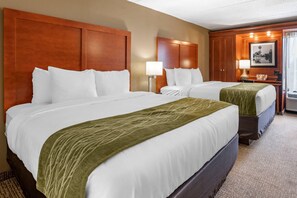 Room, 2 Queen Beds, Non Smoking | Hypo-allergenic bedding, desk, iron/ironing board - Comfort Inn Oxford - University Area (Oxford)