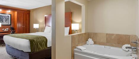 Standard Room, 1 King Bed, Non Smoking, Hot Tub