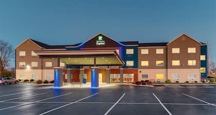 Holiday Inn Express Cincinnati North - Monroe by IHG