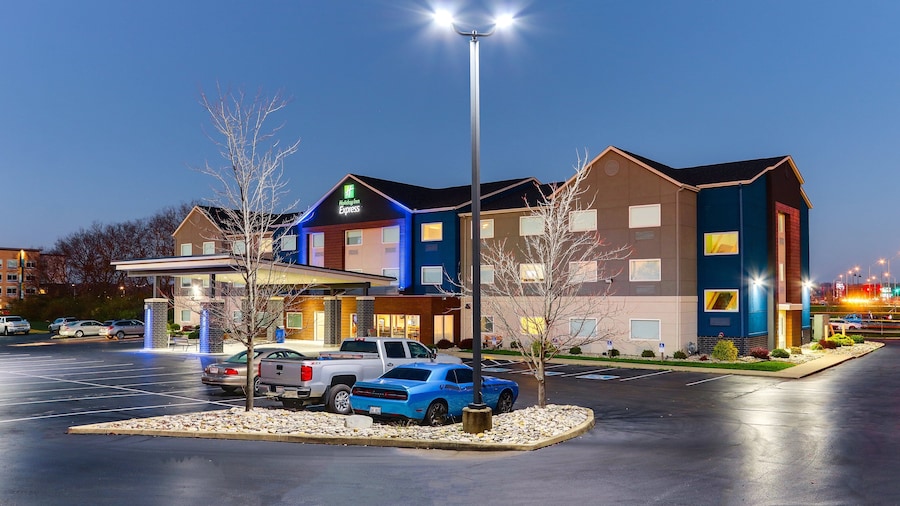 Holiday Inn Express Cincinnati North - Monroe by IHG