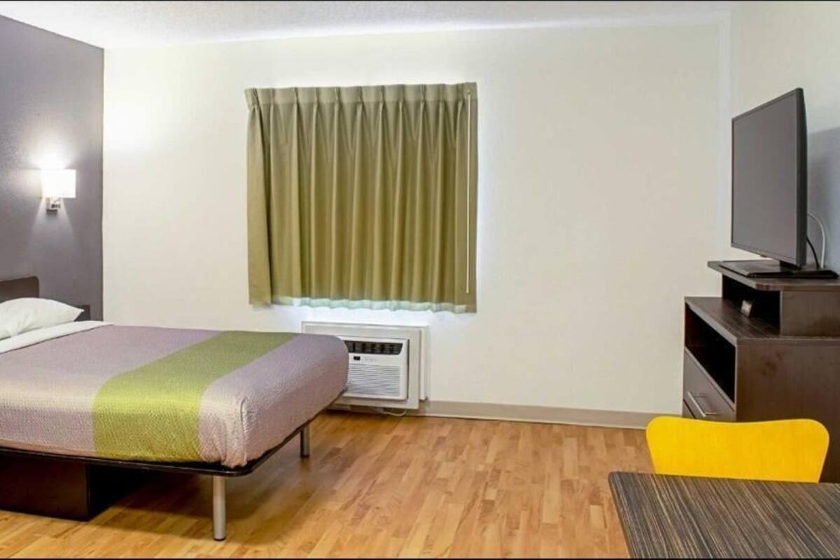 Studio | 1 bedroom, desk, laptop workspace, WiFi (free)