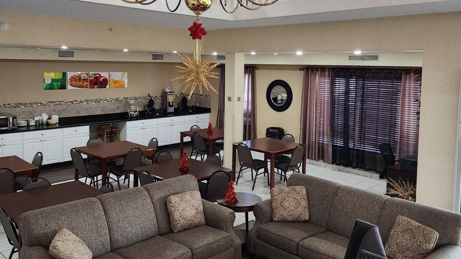 Quality Inn & Suites Bellville - Mansfield