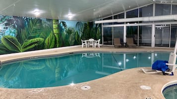 Indoor pool, sun loungers