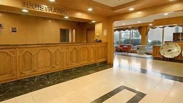 Reception - University Hotel & Suites (Cleveland)