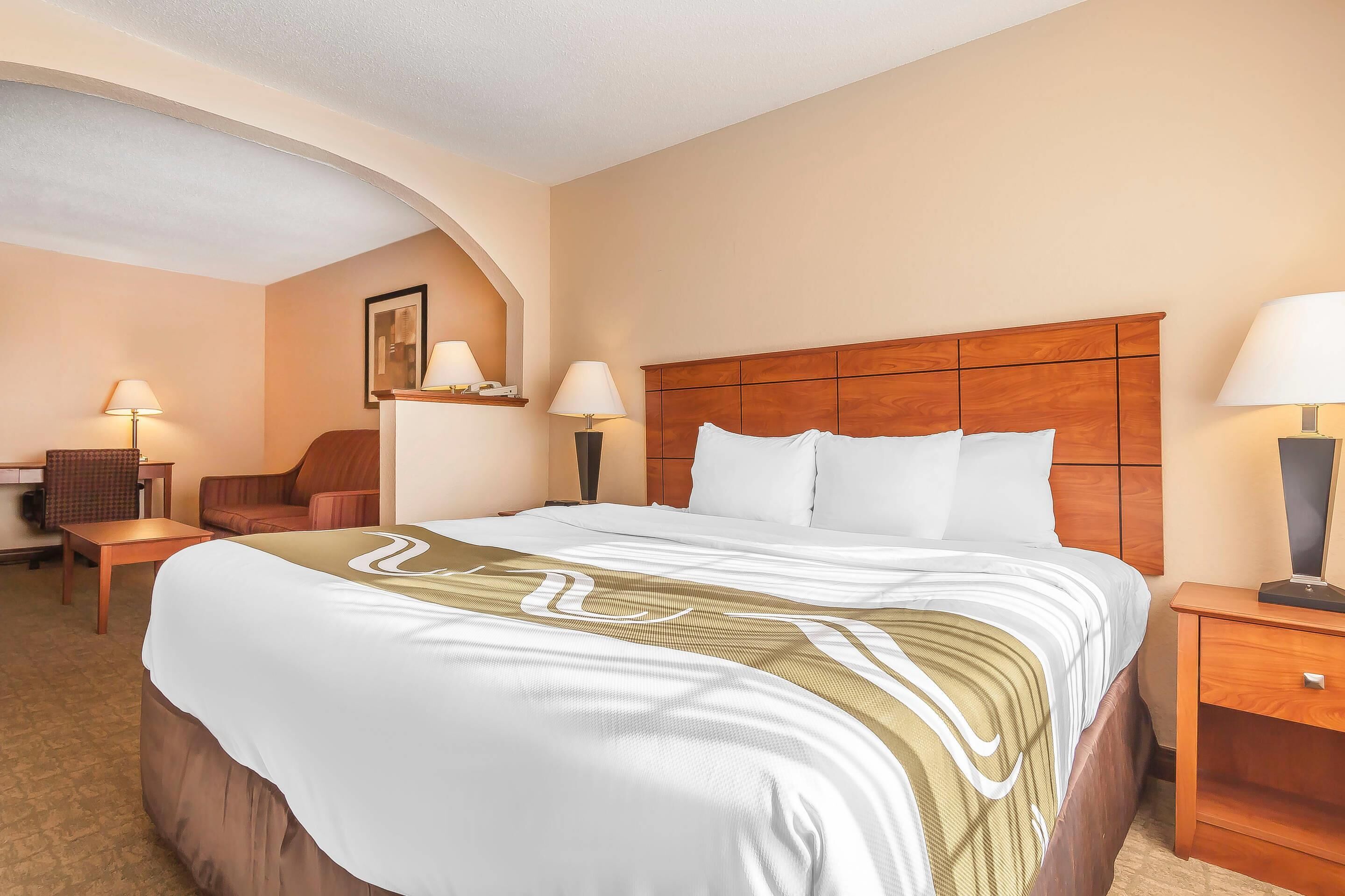 Suite, 1 King Bed, Non Smoking | In-room safe, desk, iron/ironing board, free cribs/infant beds
