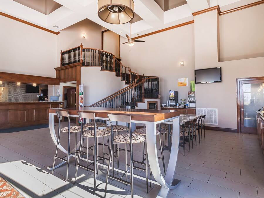 Tägliches inbegriffenes kontinentales Frühstück