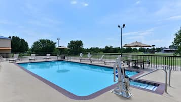 Seasonal outdoor pool, open 9:00 AM to 9:00 PM, sun loungers